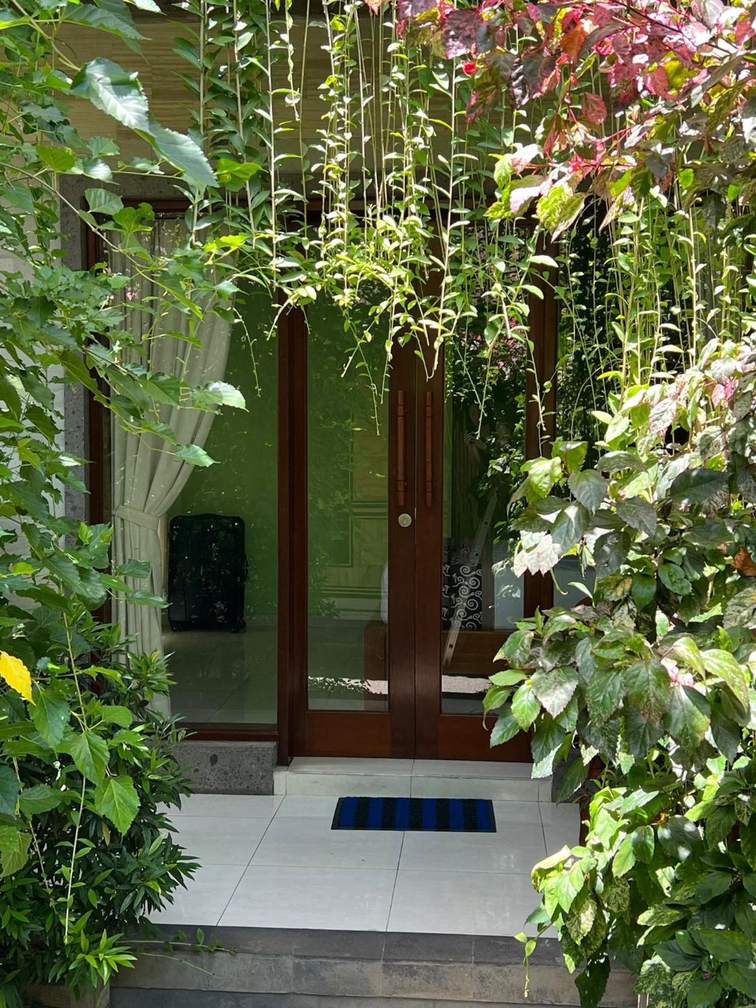 Hotel Sudiana House à Ubud Extérieur photo